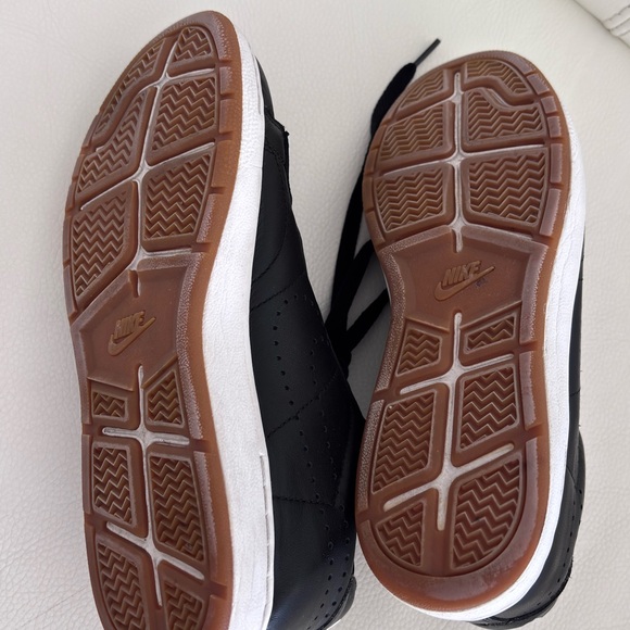 Nike Tennis Classic Ultra Leather Black & White Gum 7.5M - Picture 5 of 6